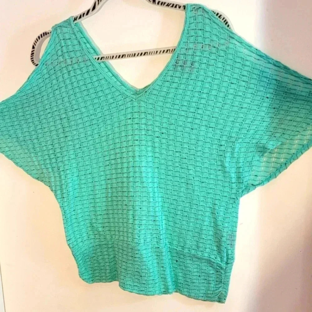 Vanity Y2K Cold Shoulder Top